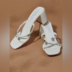 Altar’d State Lainey Floral Heels (6)